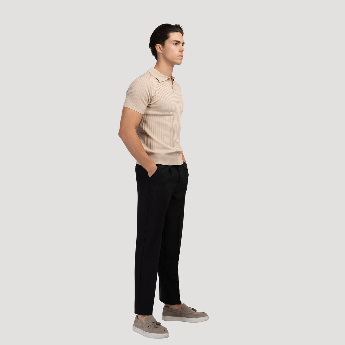 Poloshirt CHUNCHEON mit V-Ausschnitt - Adelmar